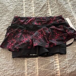 Running skort. NWT.